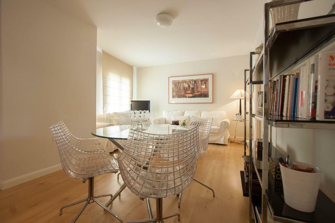 Medina Apartment And Parking Historical Center Sevilla Exterior foto