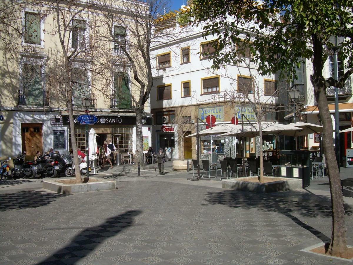 Medina Apartment And Parking Historical Center Sevilla Exterior foto