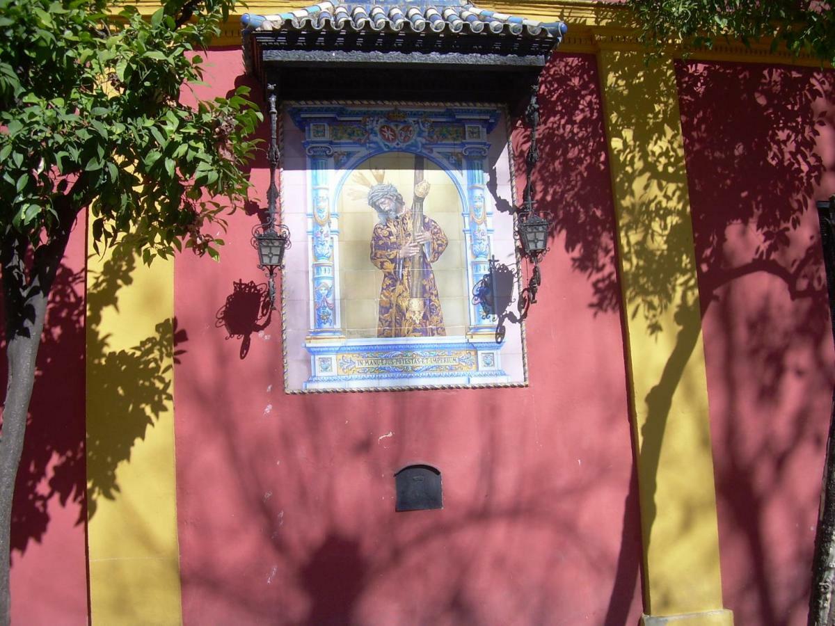 Medina Apartment And Parking Historical Center Sevilla Exterior foto